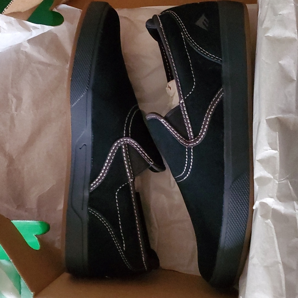 Emerica wino slip on cupsole. Size 8.